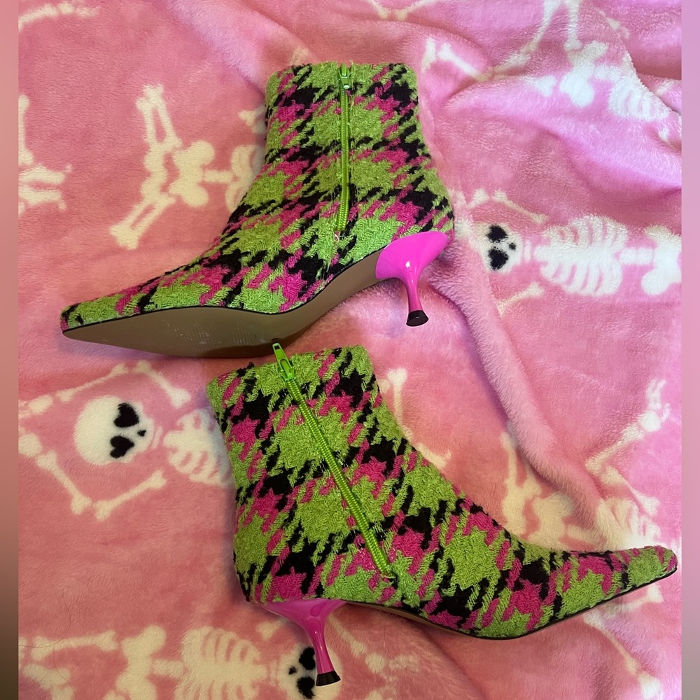 Betsey Johnson booties